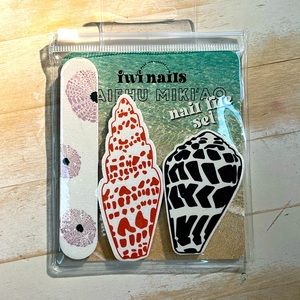 NWT Shell Nail Files - 30% Off Bundles!